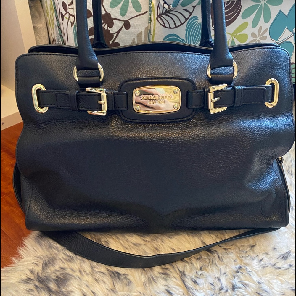 Large Michael Kors Purse Black and Gold